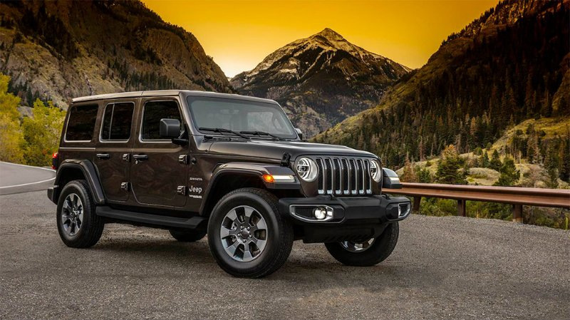 Compania Jeep a publicat o fotografie a interiorului noului suv Wrangler