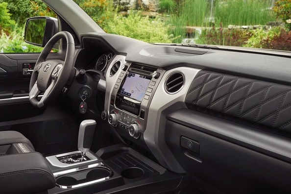 Review actualizat Toyota Tundra pick-up Fotografie 6
