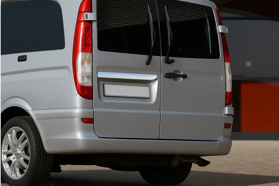 Mercedes Viano 2004-2014 Ornament cromat deasupra numarului (2 usi, inox) Carmos - Otel inoxidabil turcesc (fara inscriptie) Foto 4