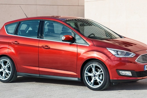 Review compact unui minivan Ford C-Max
