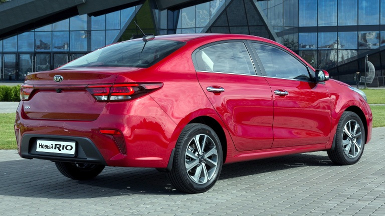 Review sedan KIA Rio