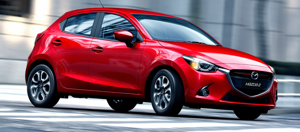 Review compact hatchback Mazda 2