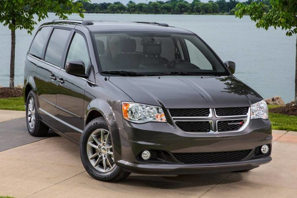 Minivan-a cincea generație Dodge Grand Caravan