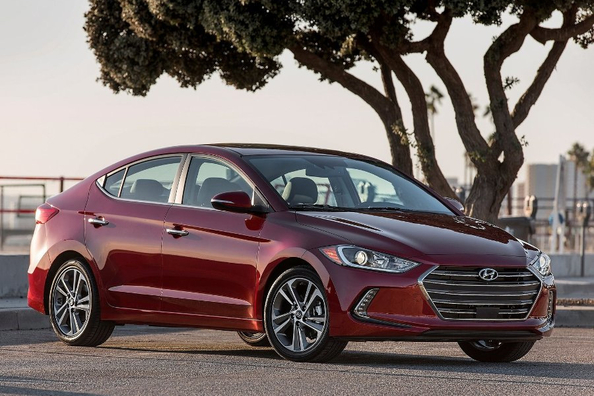 Review sedan Hyundai Elantra a șasea generație Fotografie 1