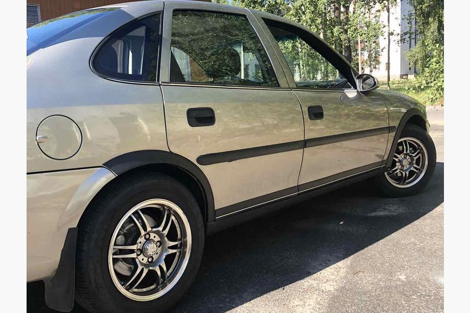 Opel Vectra B 1995-2002 Extensii aripi (4 buc, negre) Image