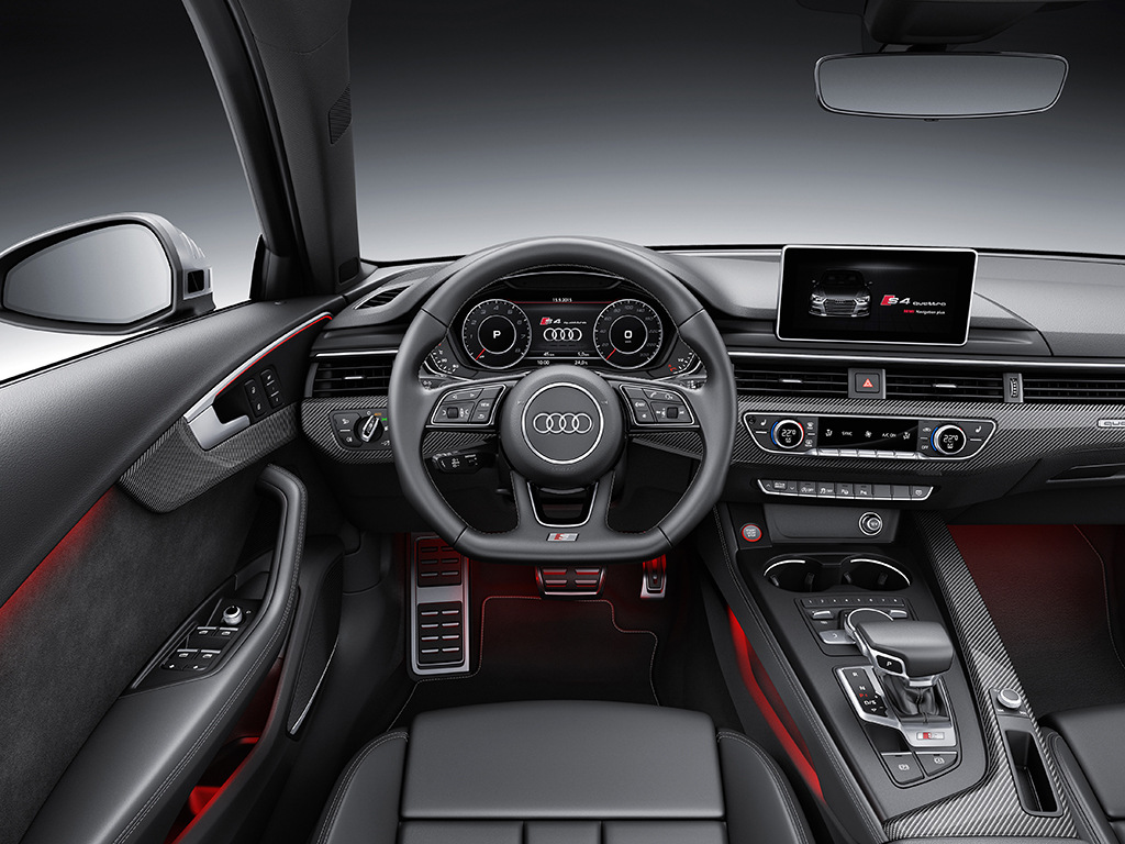 Review încărcat cu Audi S4 sedan