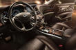 Sedan de clasa business Infiniti Q70 foto 6
