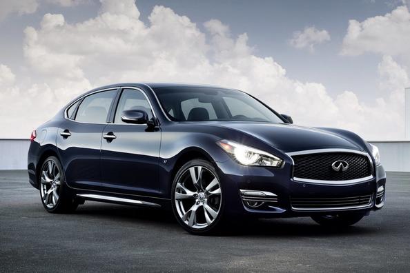 Sedan de clasa business Infiniti Q70