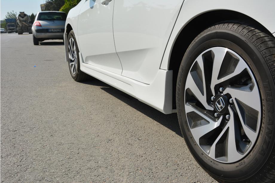 Honda Civic Sedan X 2016-2021 Praguri laterale (grunduite pentru vopsire) Foto 2