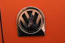Volkswagen Caddy 2004-2010 Rama logo spate (inox) foto 1