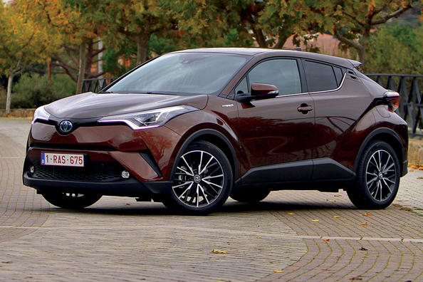 Compact crossover urban Toyota C-HR