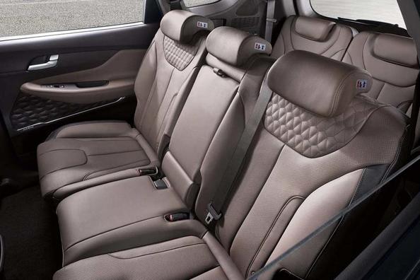 Hyundai Santa Fe 4 (TM, 2018–2023): pre-facelift si facelift 2021, motoare, ce verifici la second-hand si accesorii Fotografie 8