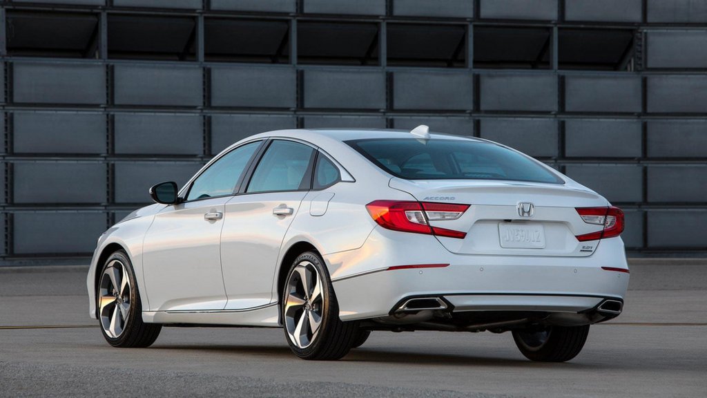 Review sedan Honda Accord a zecea generație