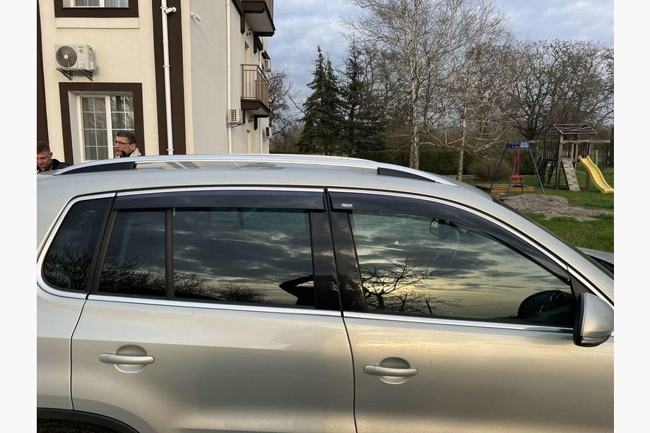 Volkswagen Tiguan 2007-2016 Deflectoare Geamuri cu Molding Cromat (4 buc, Niken) Foto 3
