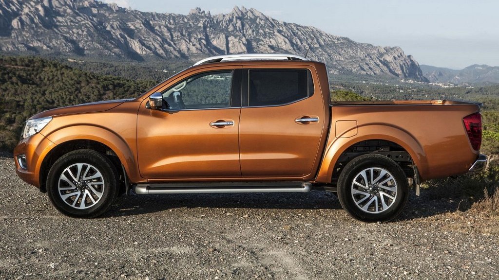 Pick-up de-a treia generație Nissan Navara NP300
