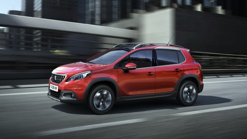 Review compact crossover Peugeot 2008