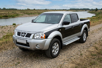 Nissan NP300 1999-2015 Praguri Laterale Maya V2 (2 buc, Aluminiu) foto 1