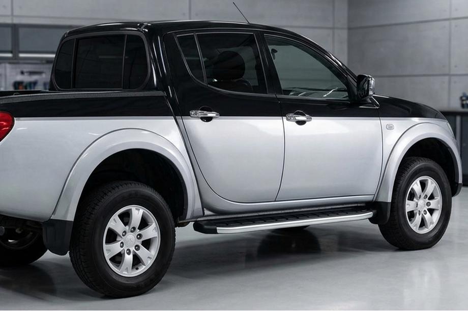 Mitsubishi L200 2015-2024 Praguri Laterale Fullmond (2 buc, Aluminiu) Image