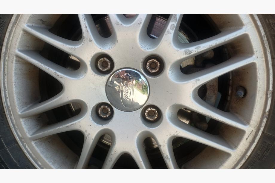 Ford Capace centrale jante 68.5/50mm crom (Set 4 buc) Image