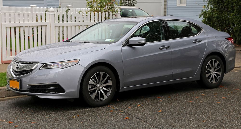 Review premium sedan Acura TLX