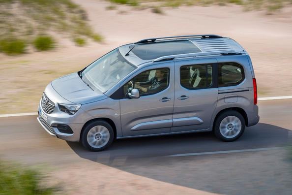 Review compact mpv Opel Combo Life nouă generație Fotografie 3