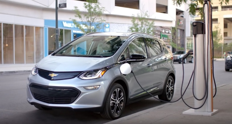 Review electric hatchback Chevrolet Bolt EV