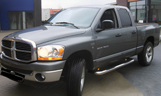 Dodge RAM (DT) 2018– Tevi laterale unghiulare (2 buc, inox) foto 1