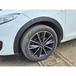 Extensii aripi (8 buc, negre) Renault Megane III 2009-2016 foto 2