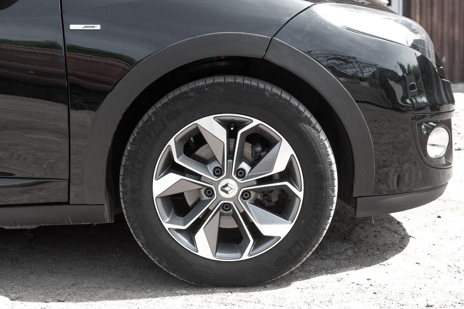 Renault Megane III 2009-2016 Extensii aripi (8 buc, negre) Hatchback – Metal Foto 4