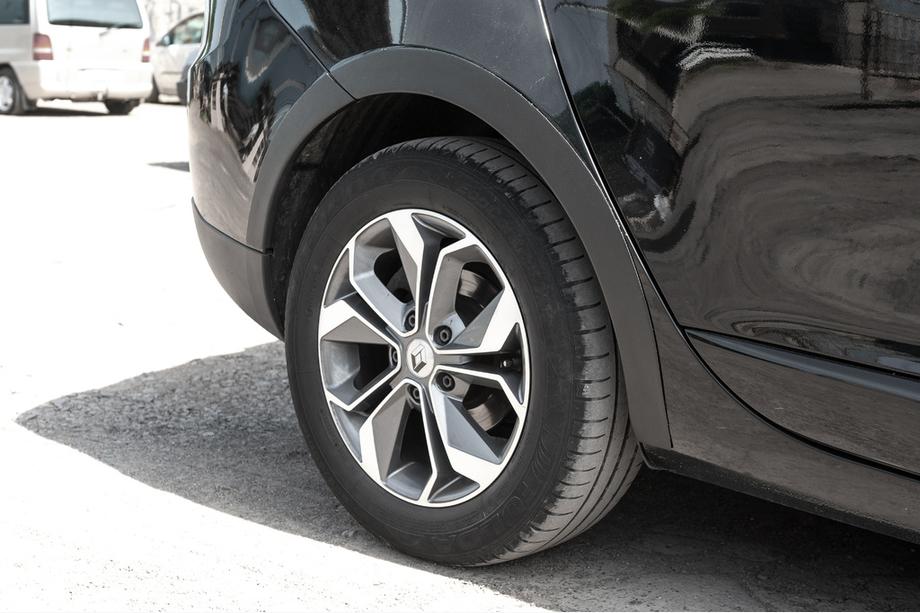 Renault Megane III 2009-2016 Extensii aripi (8 buc, negre) Hatchback – Metal Foto 8