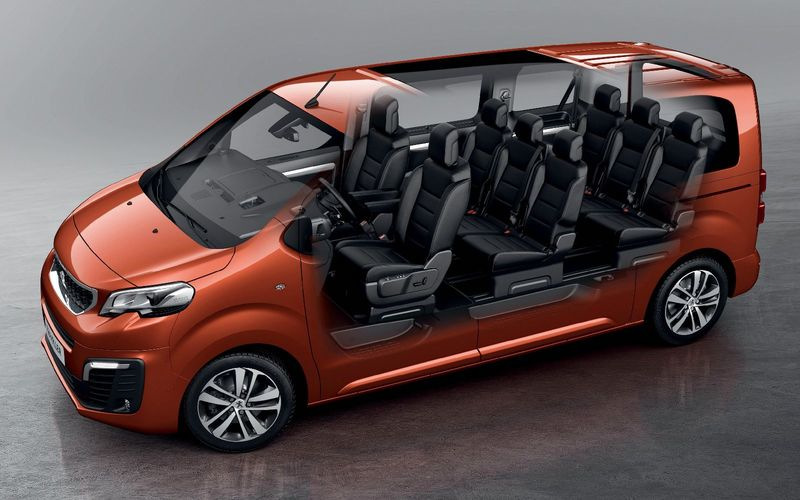 Review minivan Peugeot Traveller