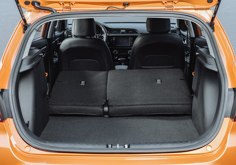 Revizuirea versiunii crossover a hatchback-ului KIA Rio X-Line