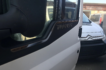 Ford Transit 2000–2014 Ornamente Geamuri Otel Inoxidabil (2 buc) OmsaLine - Otel Inoxidabil Italian foto 3