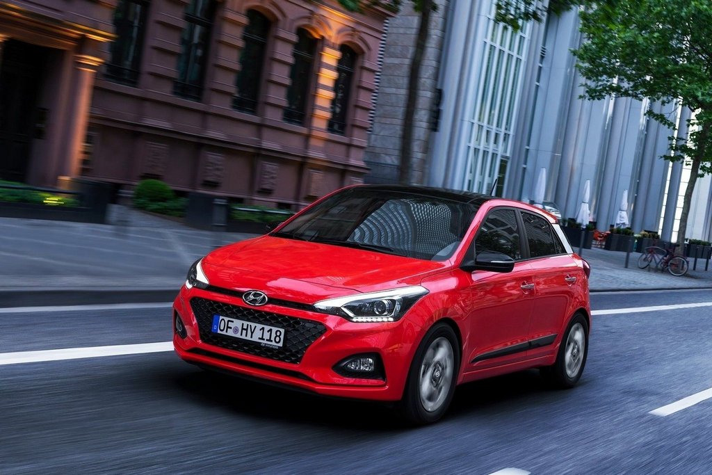 Actualizat hatchback cu cinci uși Hyundai i20
