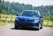 A doua revizuire Toyota Camry modelul anului 2018 foto 5