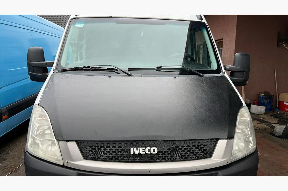 Iveco Daily 2006-2014 Husa capota (inscriptie Daily) Image