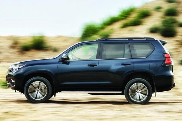 Suv-ul Toyota Land Cruiser Prado Fotografie 6