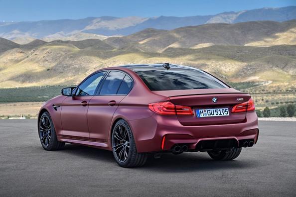 Sport sedan BMW M5 a șasea generație Fotografie 7