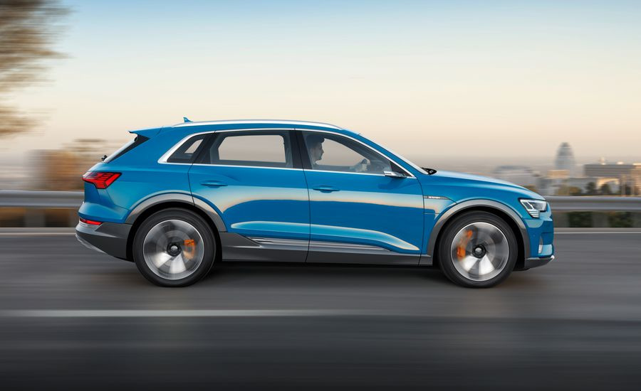 Electric Audi e-tron: un nou crossover al companiei germane