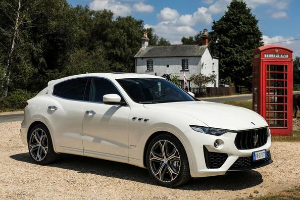 Review crossover Maserati Levante