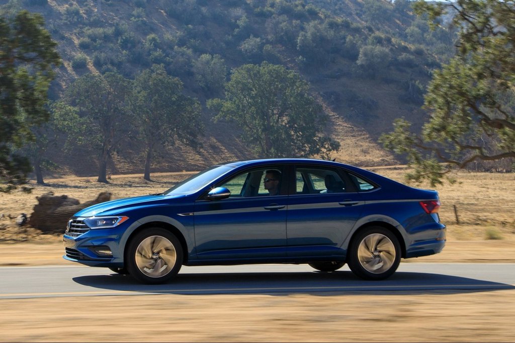 A șaptea generație Volkswagen Jetta sedan