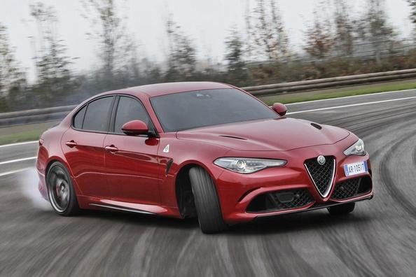 Review sedan Alfa Romeo Giulia