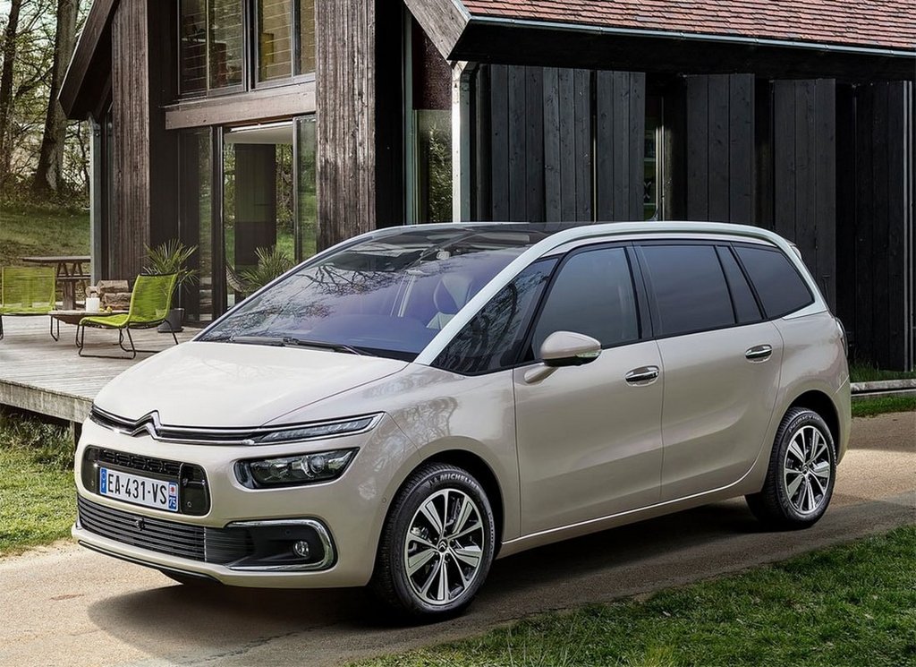 Cu sapte locuri, minivan Citroen Grand C4 Picasso