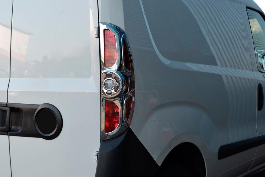 Opel Combo 2012-2018 Ornamente stopuri (2012-2015, 2 buc, plastic) Image