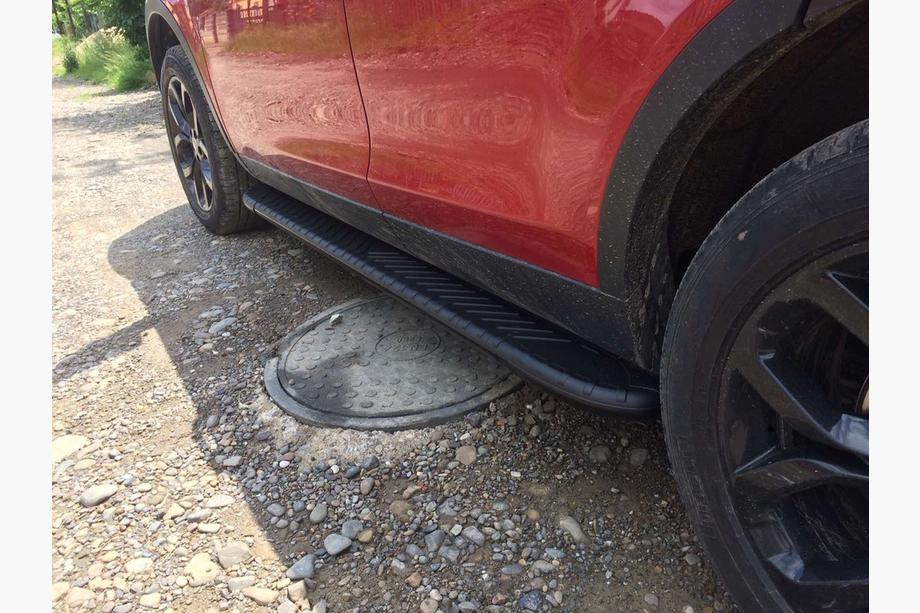 Land Rover Discovery Sport 2014- Praguri Laterale Bosphore Black (2 buc, Aluminiu) Image