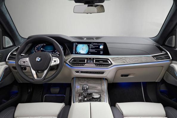 Pilot de crossover BMW X7 Fotografie 5