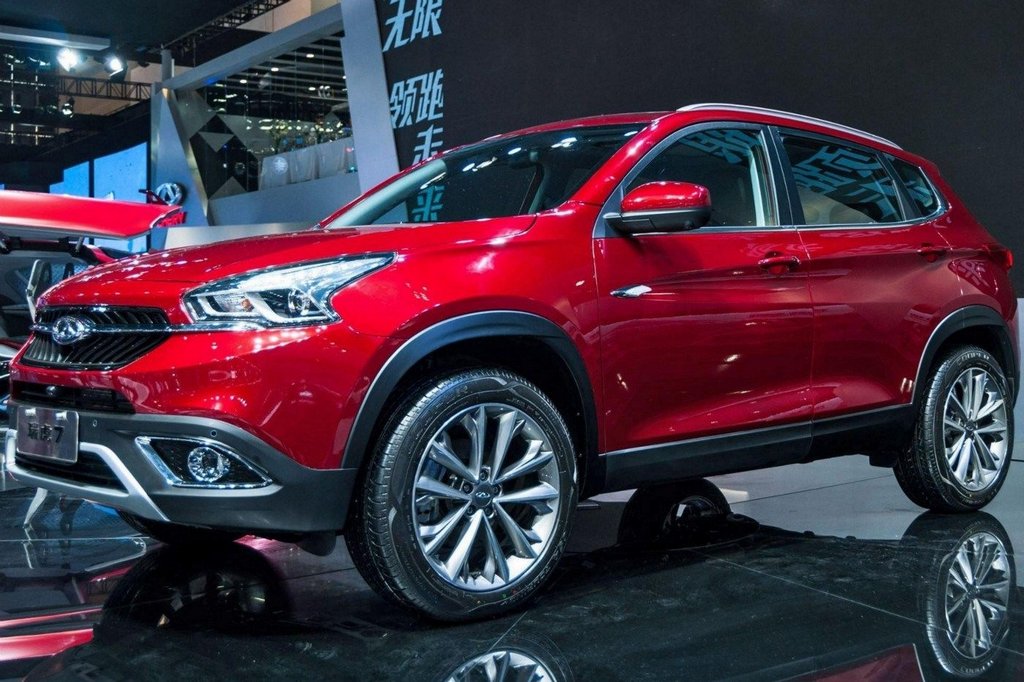 Chery Tiggo 7: pilot crossover producător chinez