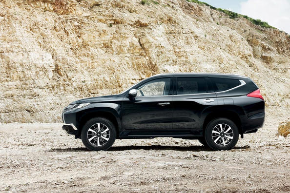 A treia generație a suv-ului Mitsubishi Pajero Sport Fotografie 2