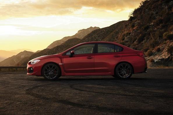 Review actualizat sedan Subaru WRX Fotografie 6