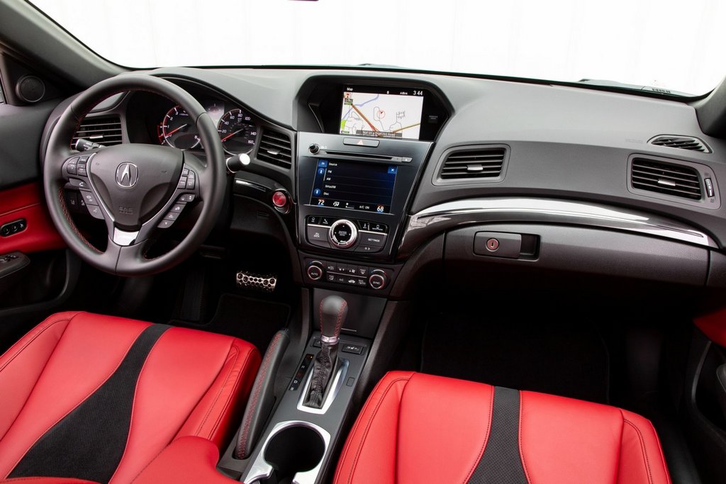 Noul sedan Acura ILX